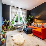 Pass The Keys Classy Bright 2-Bed With Great Garden - Crouch End