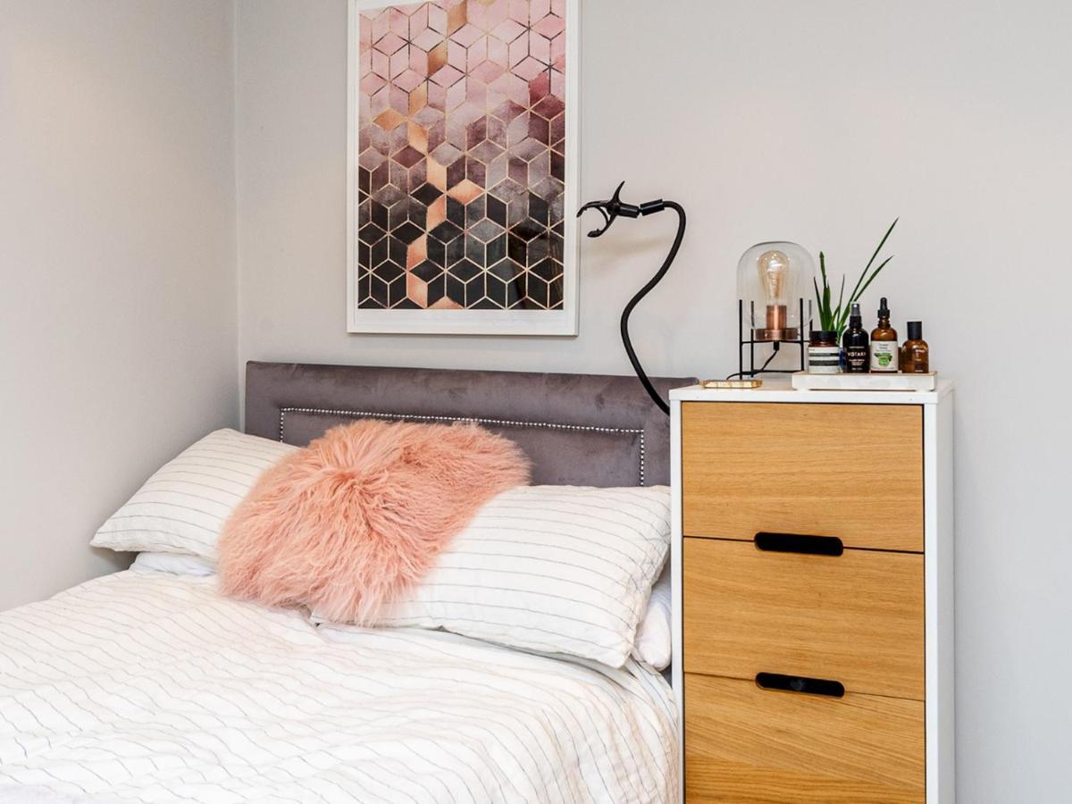 Pass The Keys Classy Bright 2-bed With Great Garden - Crouch End * Londra